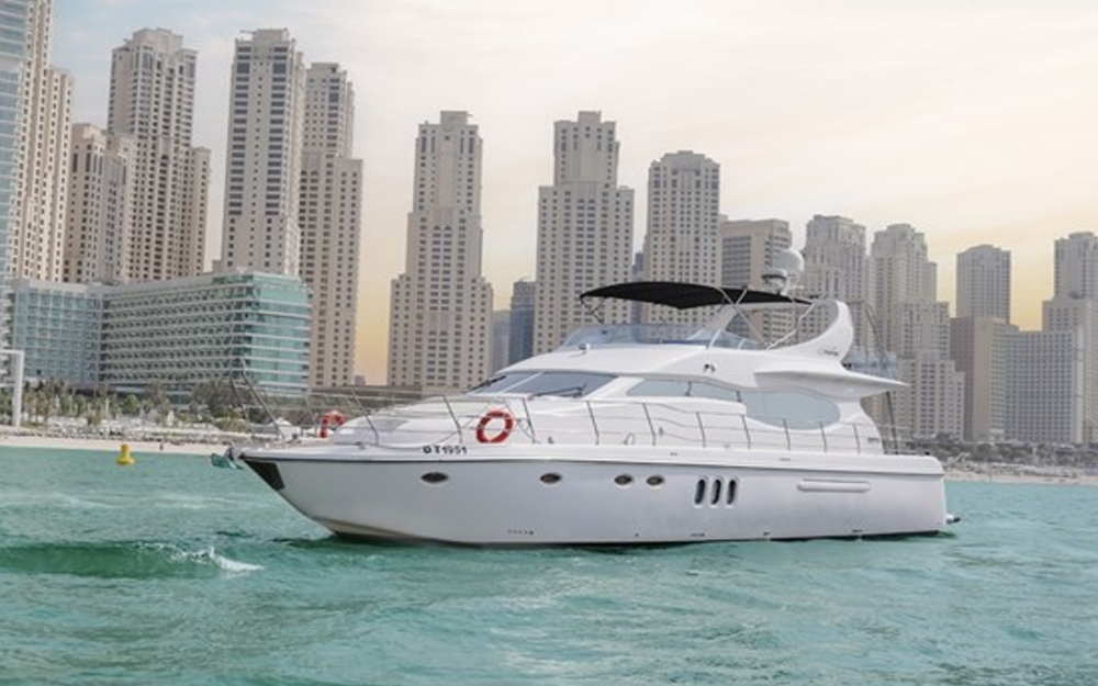 Affordable canal cruise in dubai