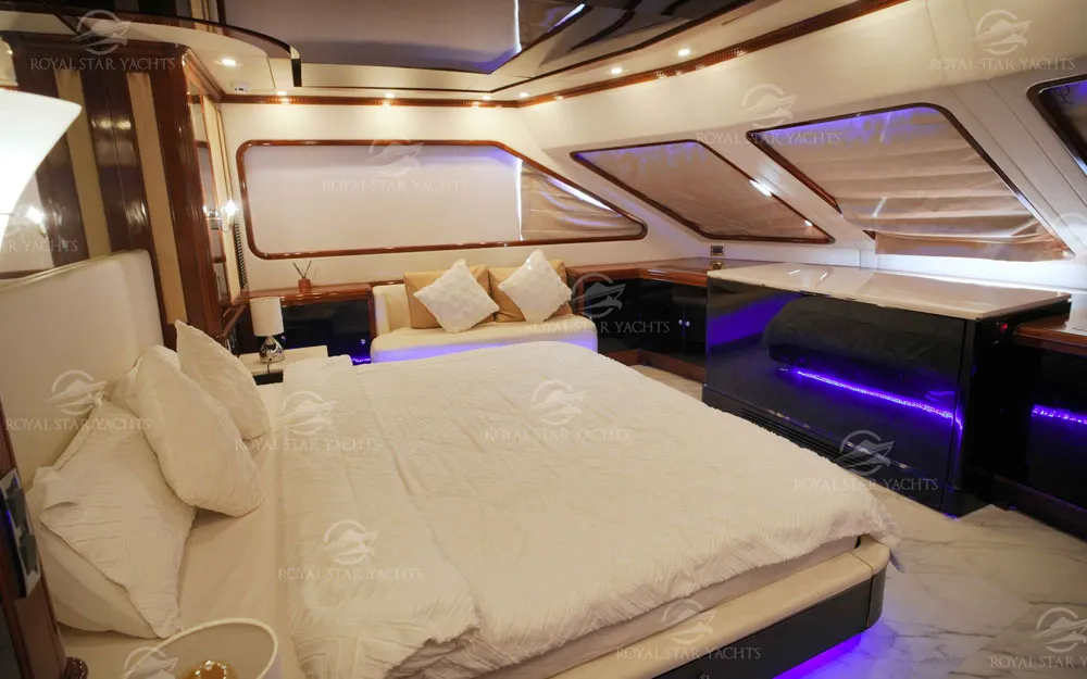 Benetti-110 bedroom with modern design